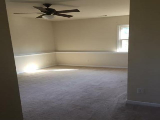 510 N 4th St - Photo 2 of 6