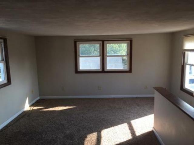 510 N 4th St - Photo 3 of 6