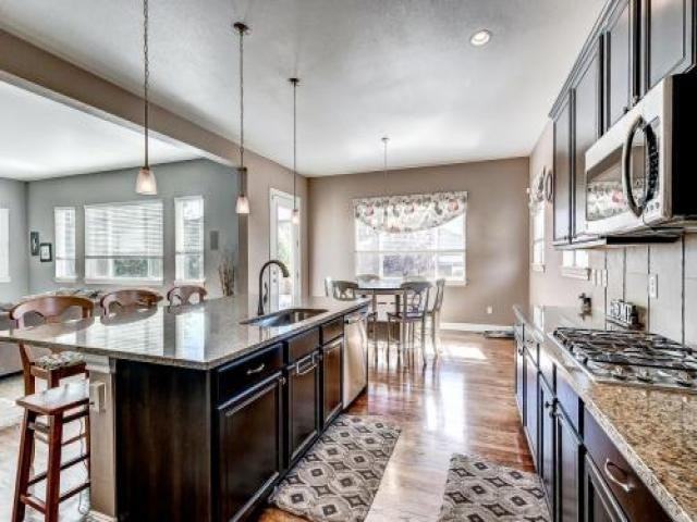 9050 Fig St - Photo 2 of 6