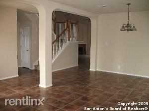 2621 Pillory Pointe Dr - Photo 2 of 8