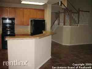 2621 Pillory Pointe Dr - Photo 3 of 8