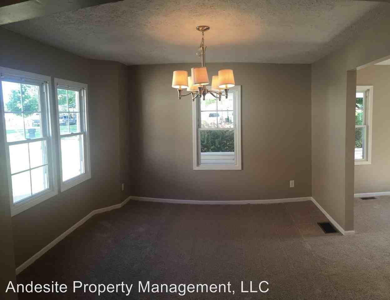 175 Chestnut St - Photo 3 of 8