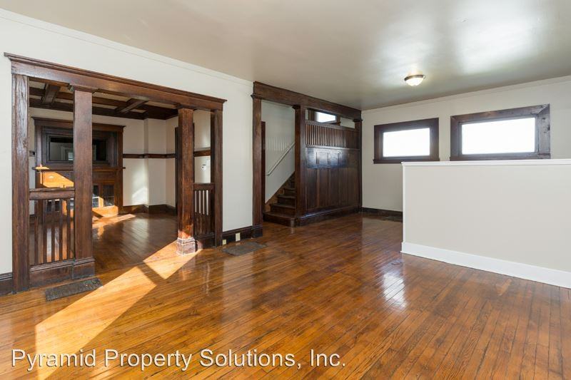 1600 23rd St - Photo 3 of 26