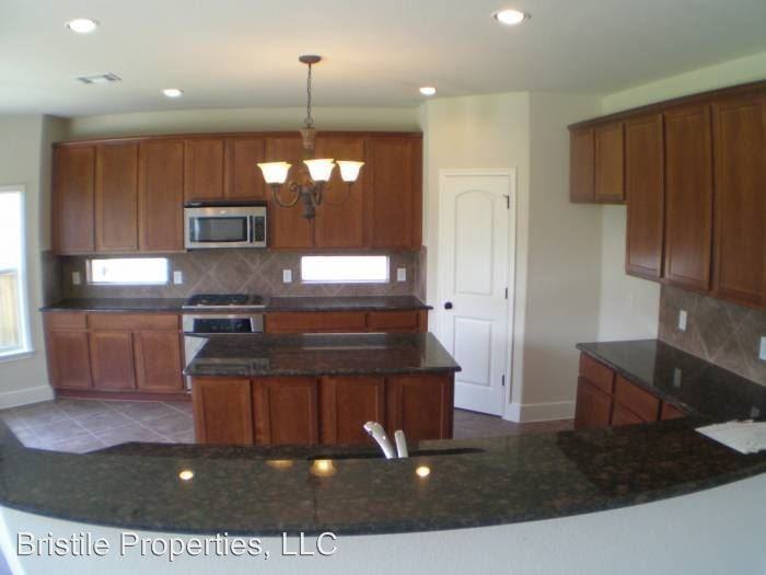 110 Fred Couples Dr - Photo 2 of 11