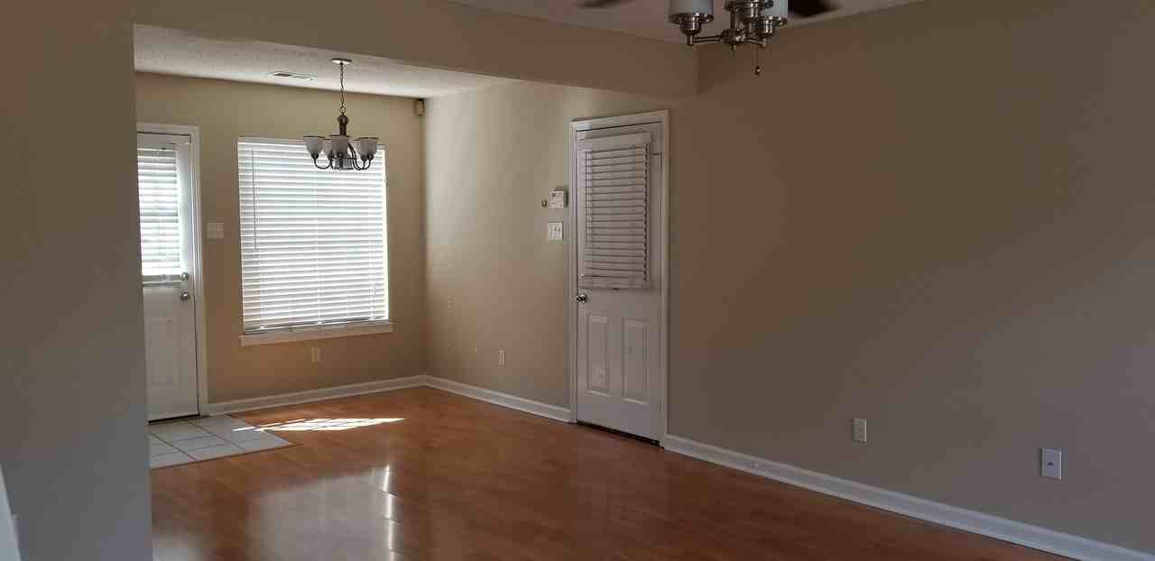 5521 Bartlett Grove Cove - Photo 2 of 26