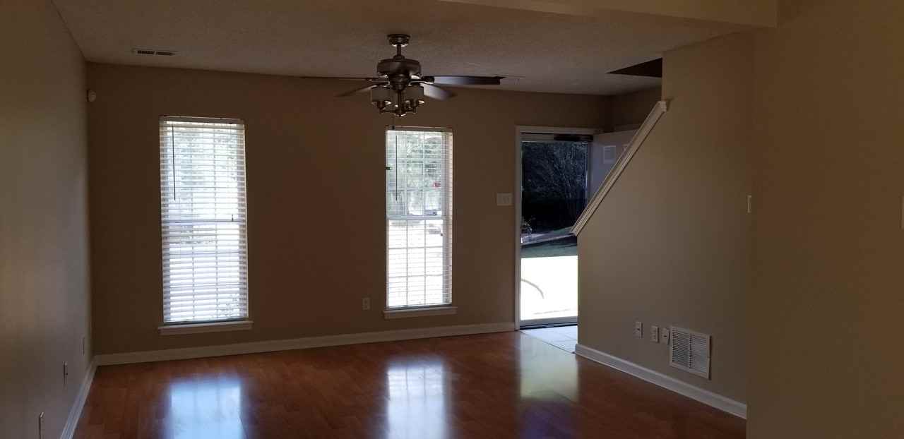 5521 Bartlett Grove Cove - Photo 3 of 26