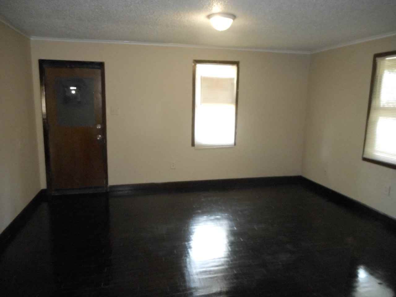 2135 Clifton Ave - Photo 2 of 19