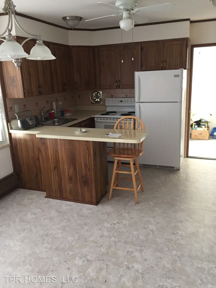 17 Twisting Ln - Photo 2 of 9