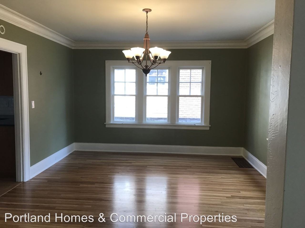 2735 NE 27th Ave - Photo 3 of 18