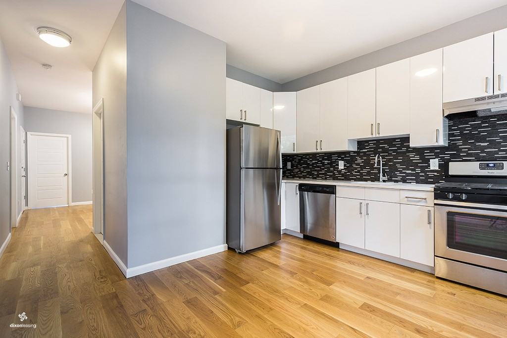 27 Charles Street - Photo 2 of 8