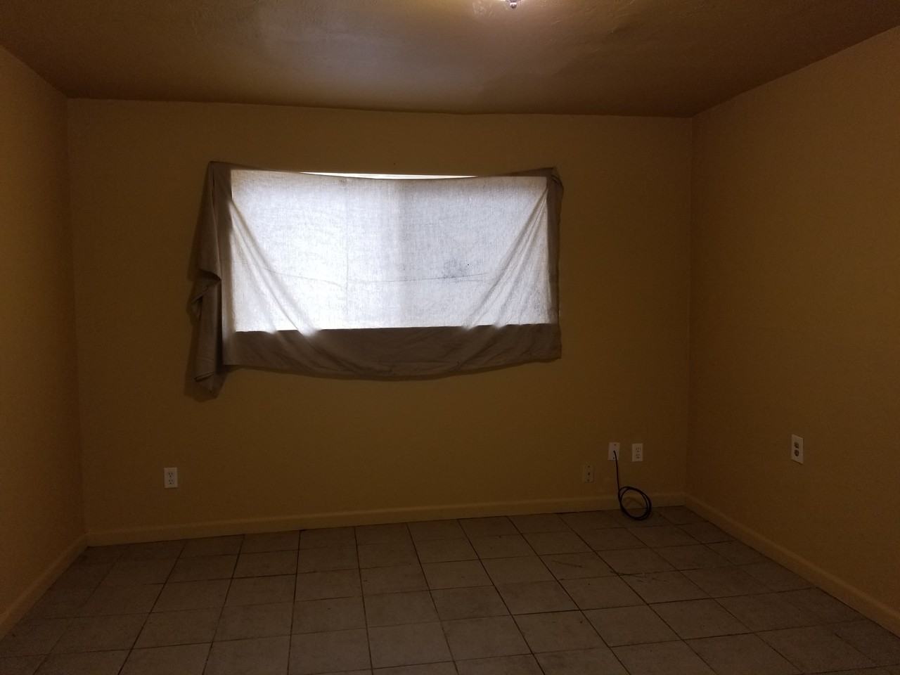 935 935 21st Street - Photo 2 of 11