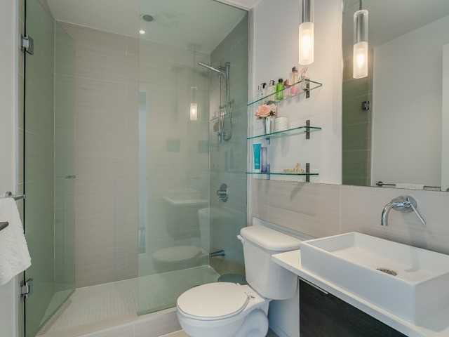 8 Charlotte Street #409