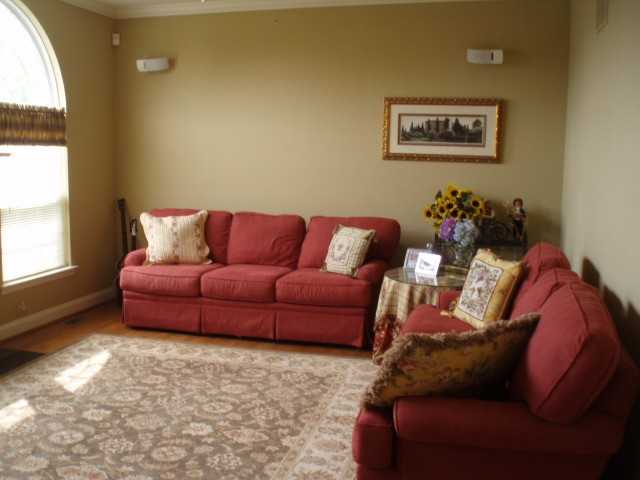 6 Carly Ct - Photo 3 of 20