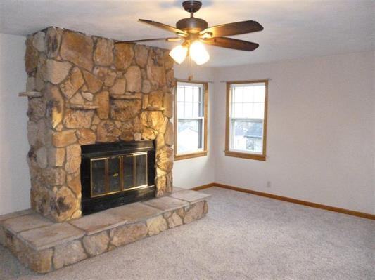 645 Regan St - Photo 3 of 25