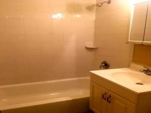 14400 Bakersfield St - Photo 2 of 6