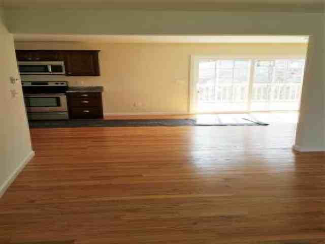 52 Top St - Photo 2 of 4