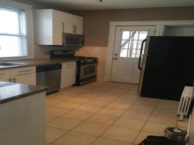 1920 Colden Ave - Photo 2 of 6