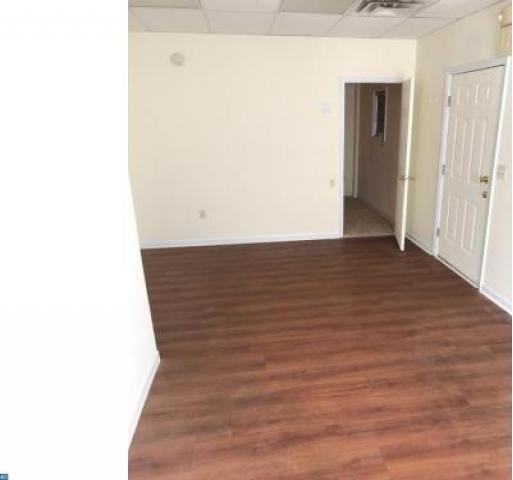 1001 E Masten Cir - Photo 3 of 6