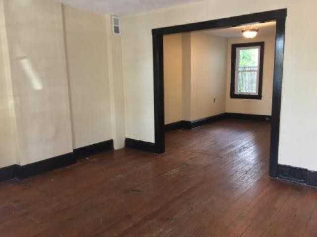 13 W 6th St - Photo 3 of 6