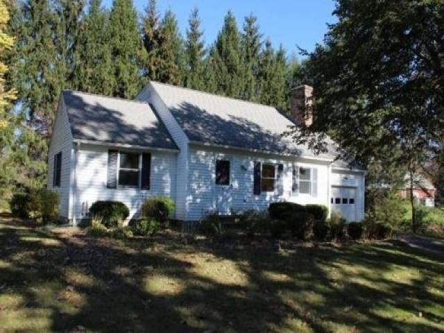 1 Hillside Rd - Photo 2 of 6