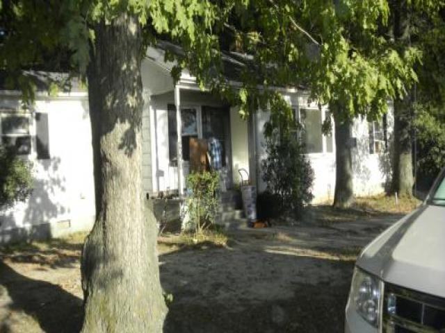 2330 King William Ave - Photo 3 of 6