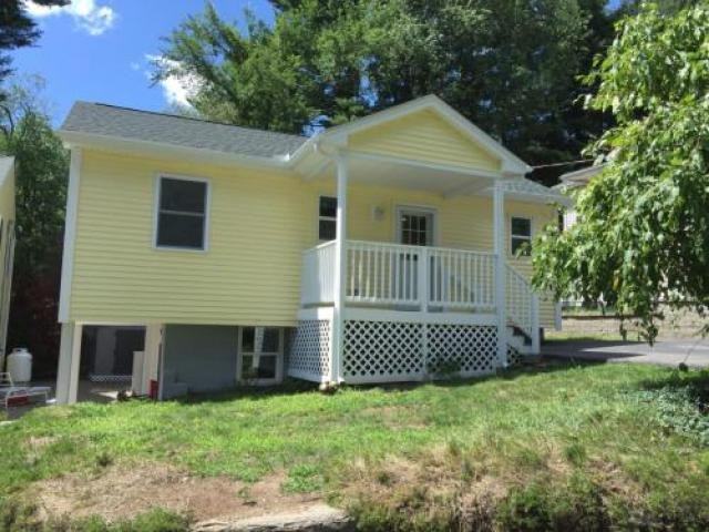 10 Williams Dr - Photo 3 of 6