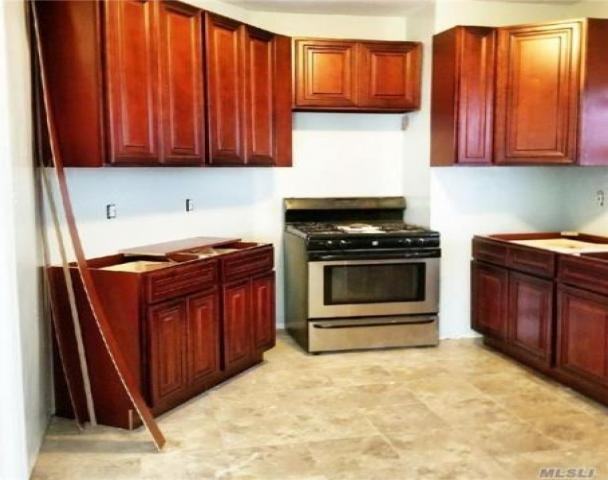 1827 Hone Ave - Photo 3 of 6