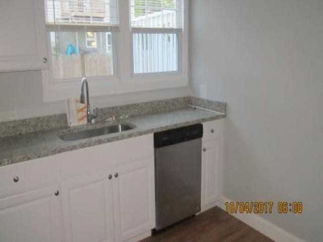 67 Elm St - Photo 3 of 6