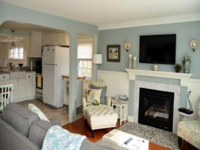 43 Feake Ave - Photo 3 of 6