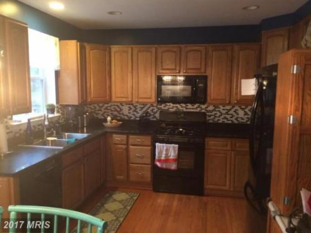 2620 Evergreen Ave - Photo 2 of 6