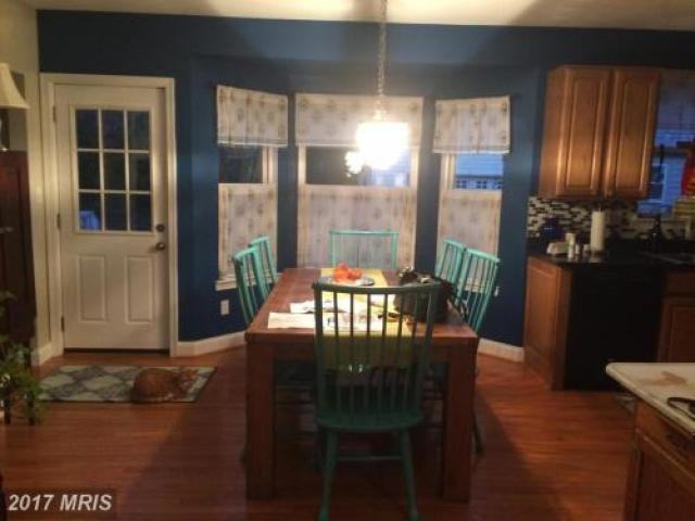 2620 Evergreen Ave - Photo 3 of 6