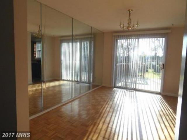 158 Stonegate Dr - Photo 2 of 6