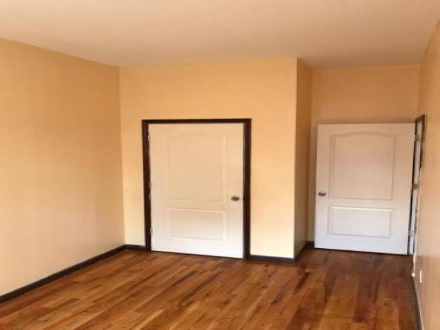 1868 Guerlain St - Photo 2 of 6