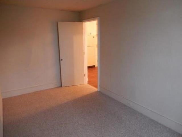 113 W Main St - Photo 3 of 6