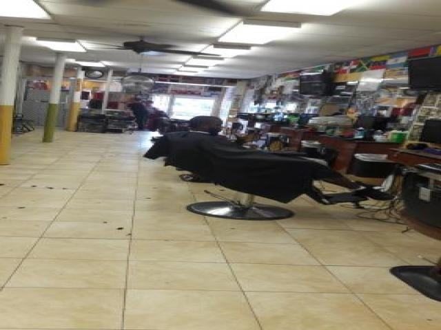 171 Broad St - Photo 3 of 5