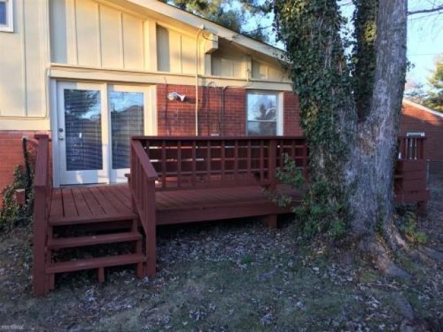 2400 Malvern Hill Ct - Photo 3 of 6