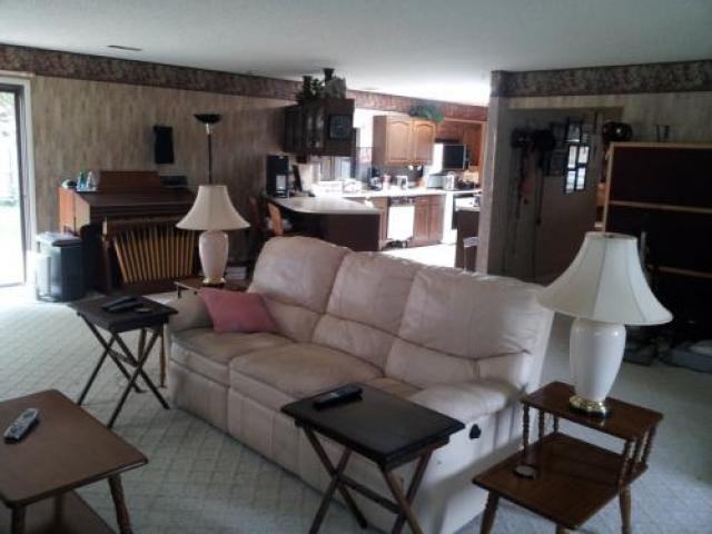 198 E Park Ave - Photo 3 of 6