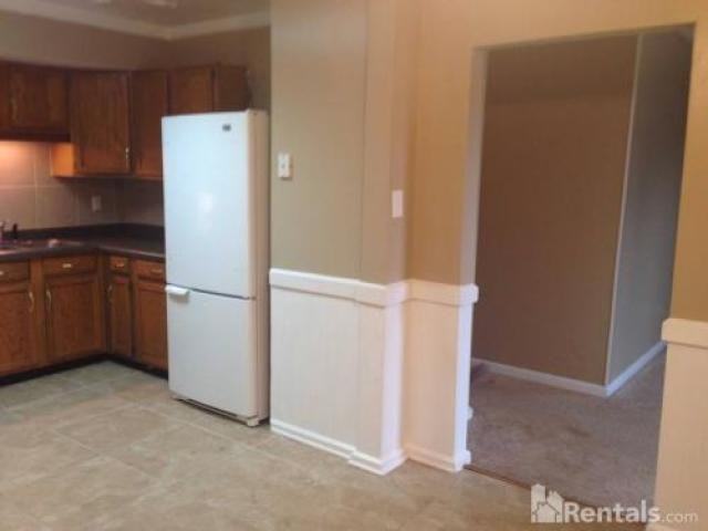 8421 Staghorn Dr - Photo 2 of 6