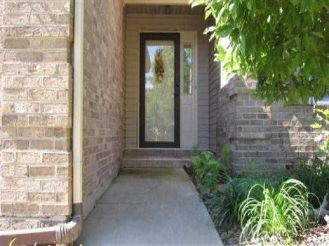 1104 Benjamin Ln - Photo 2 of 6