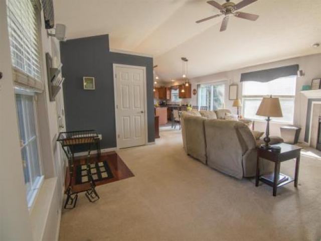 1507 E Henry Clay Ave - Photo 3 of 6