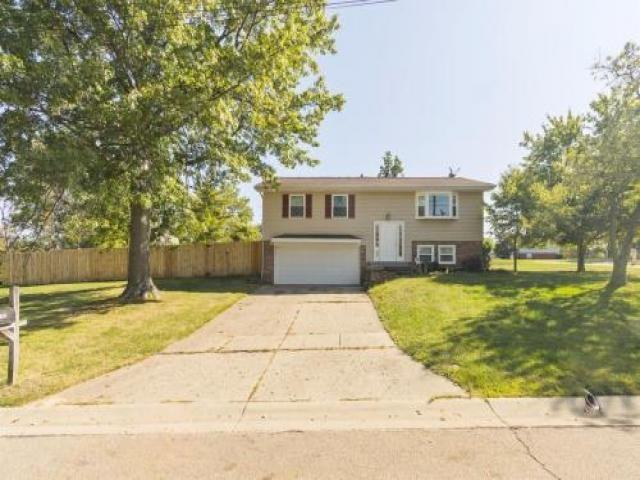 3782 Samba Dr - Photo 2 of 6