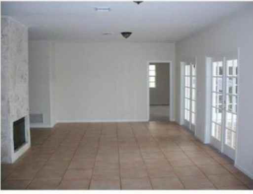 9312 NW 10th St - Photo 2 of 3