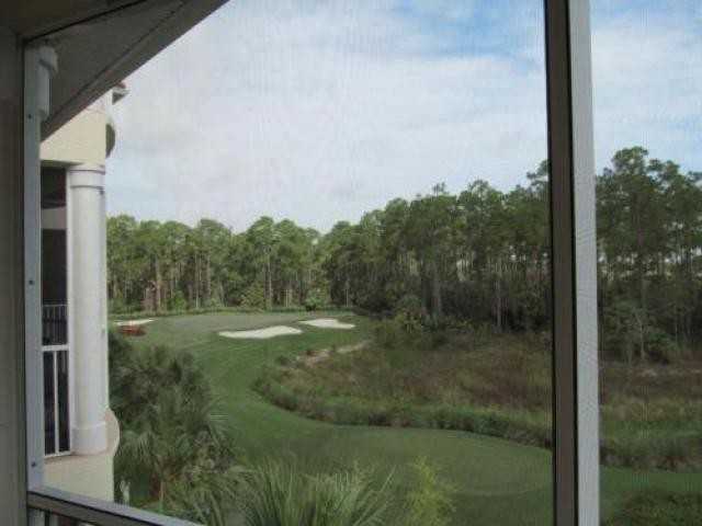 4863 Hampshire Ct - Photo 2 of 6