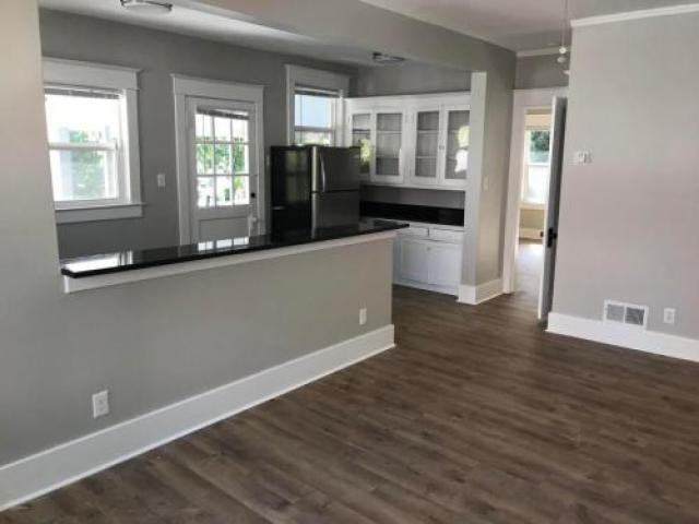 129 Coral Ave - Photo 2 of 6