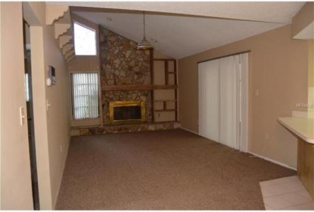 2726 Oak Bend Ct - Photo 3 of 6