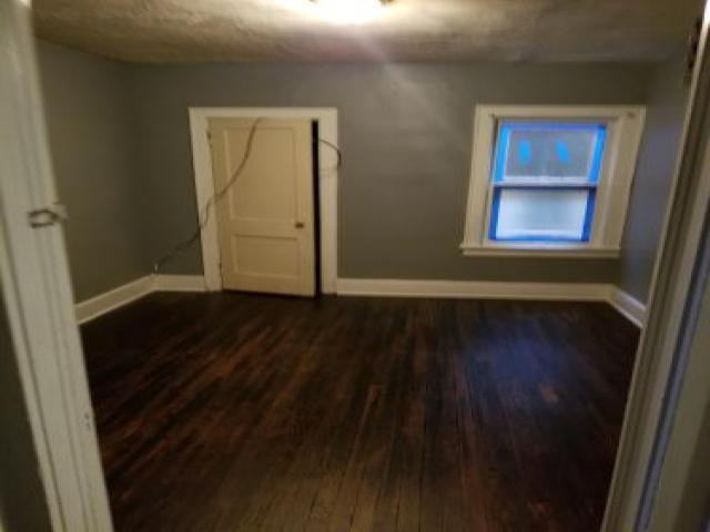 8 W 1st St - Photo 3 of 6