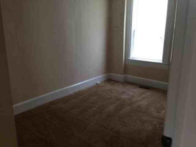 530 Main St - Photo 3 of 6