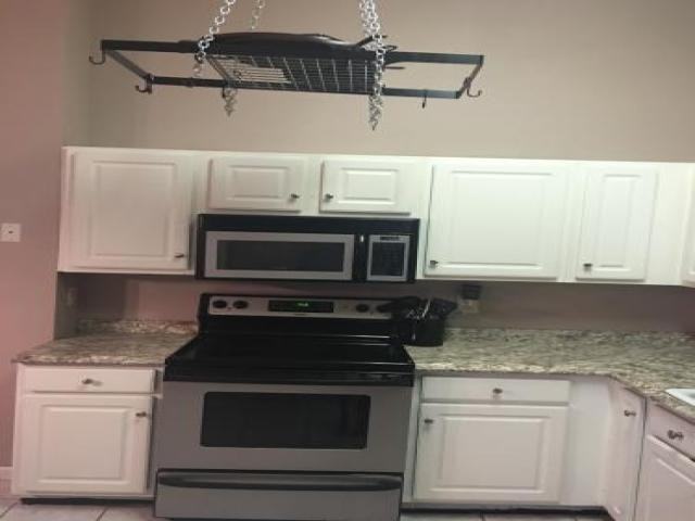 147 Edgemont Dr - Photo 3 of 6