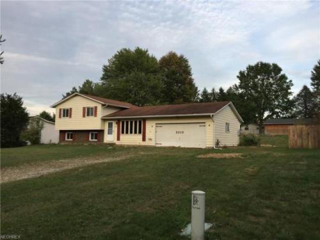 8808 Elmfield Ave - Photo 2 of 6