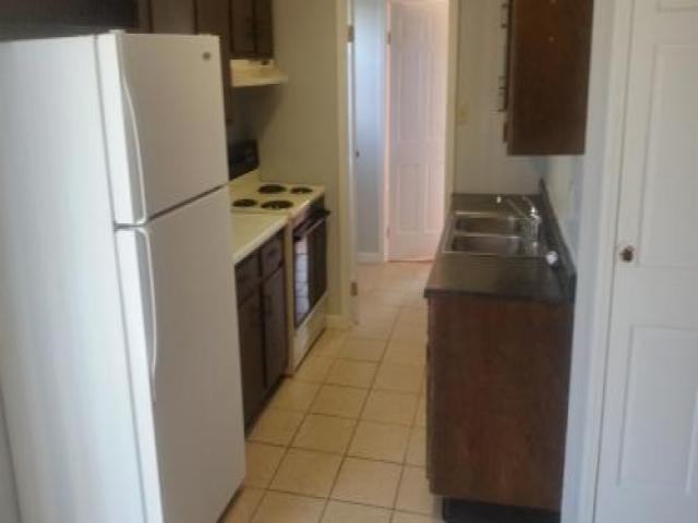 209 Greenwood Dr - Photo 2 of 6